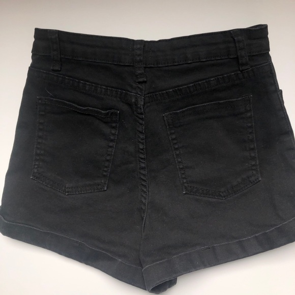 Sold out BRANDY MELVILLE BLACK DENIM SHORTS - Picture 5 of 5